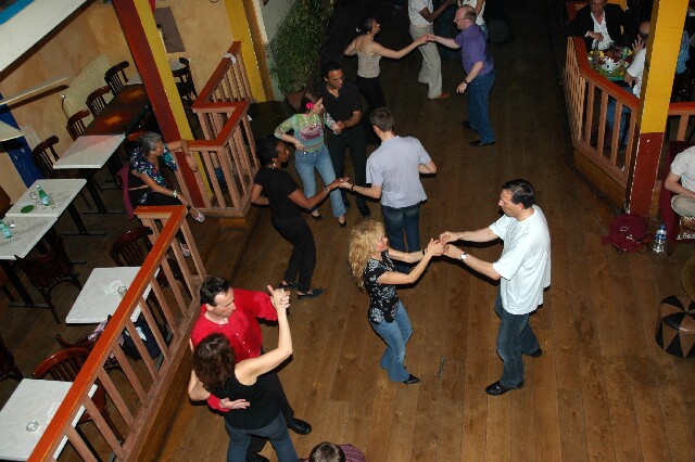 min 2006 05 02 latino 122